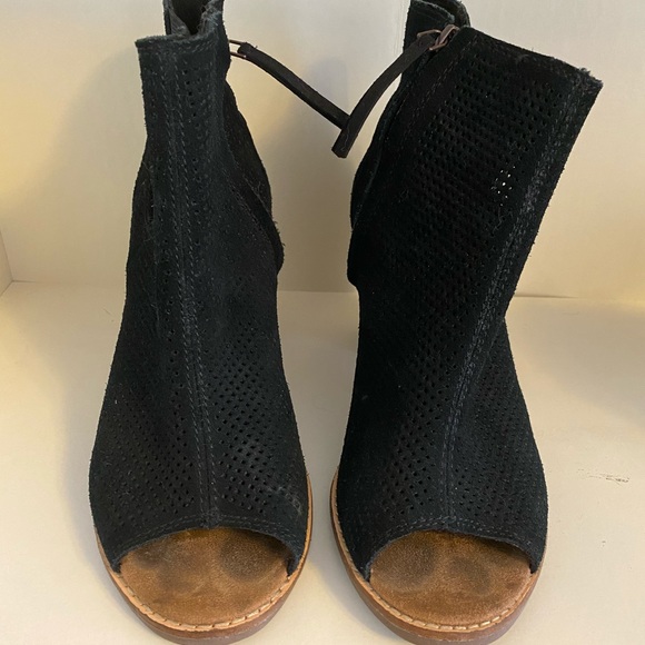 Toms Black Perforated Suede Open-Toed Heel - Picture 2 of 5